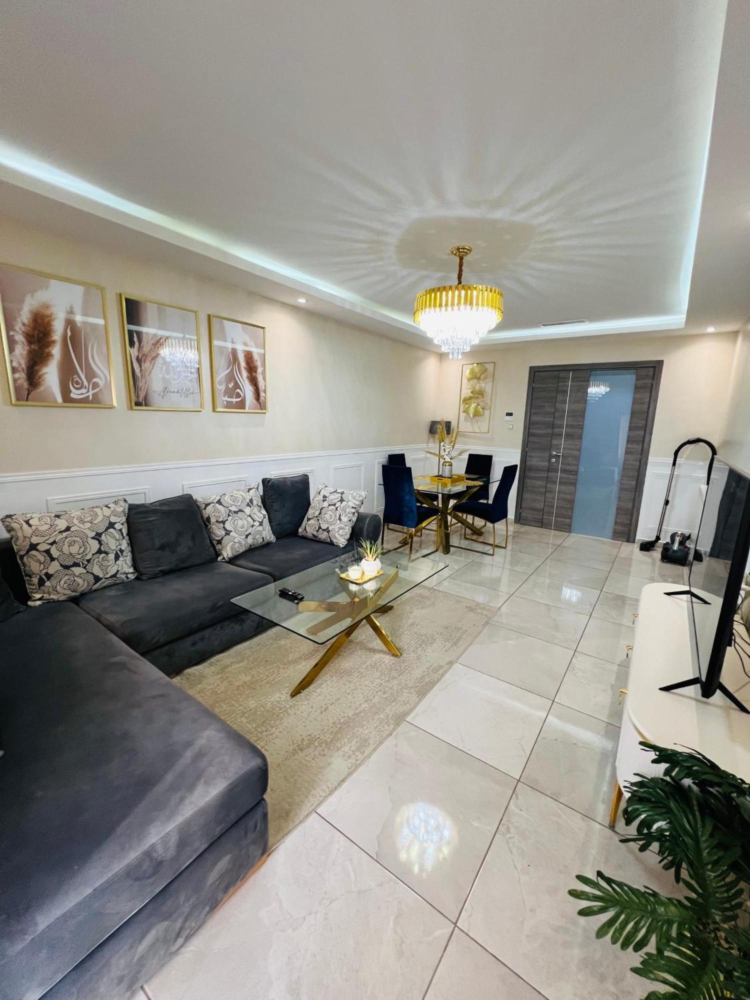 La Réservation: Euro Payment Required Oran Exterior photo
